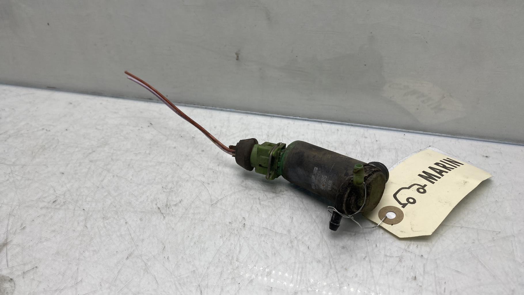 Pompa lavacristalli anteriore PEUGEOT 306 PHASE 2 Diésel - 1