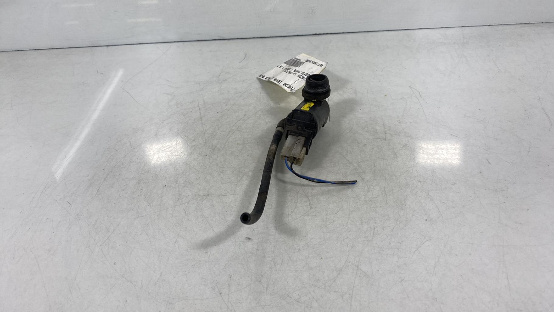 Pompe lave glace avant MAZDA DEMIO PHASE 1 BREAK Essence - 1