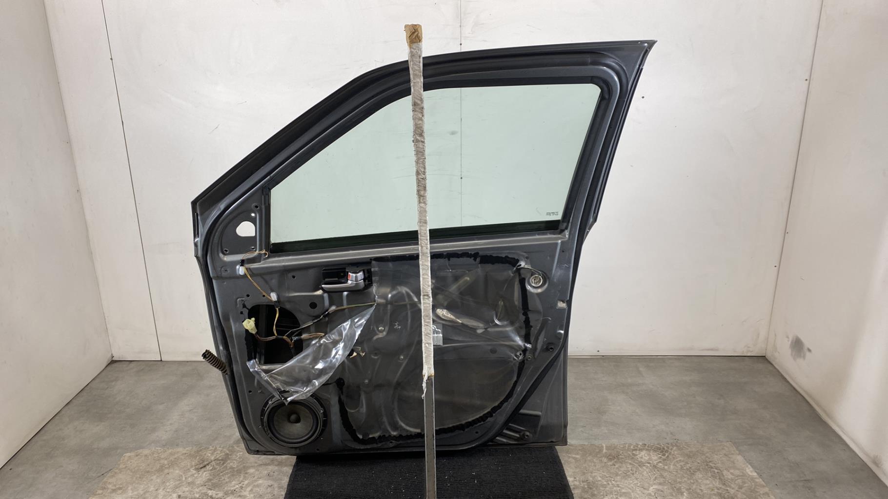 Portiera anteriore destra SUZUKI SWIFT 3 Diésel - 1