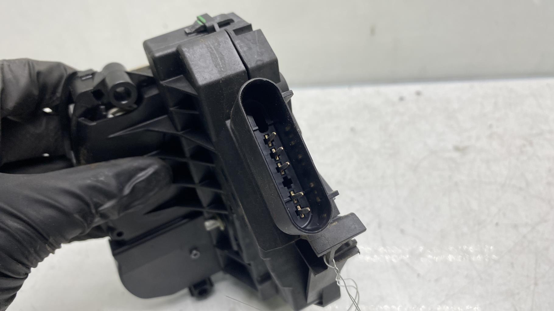 Serratura anteriore sinistra FORD MONDEO 4 PHASE 1 Gasolina - 1