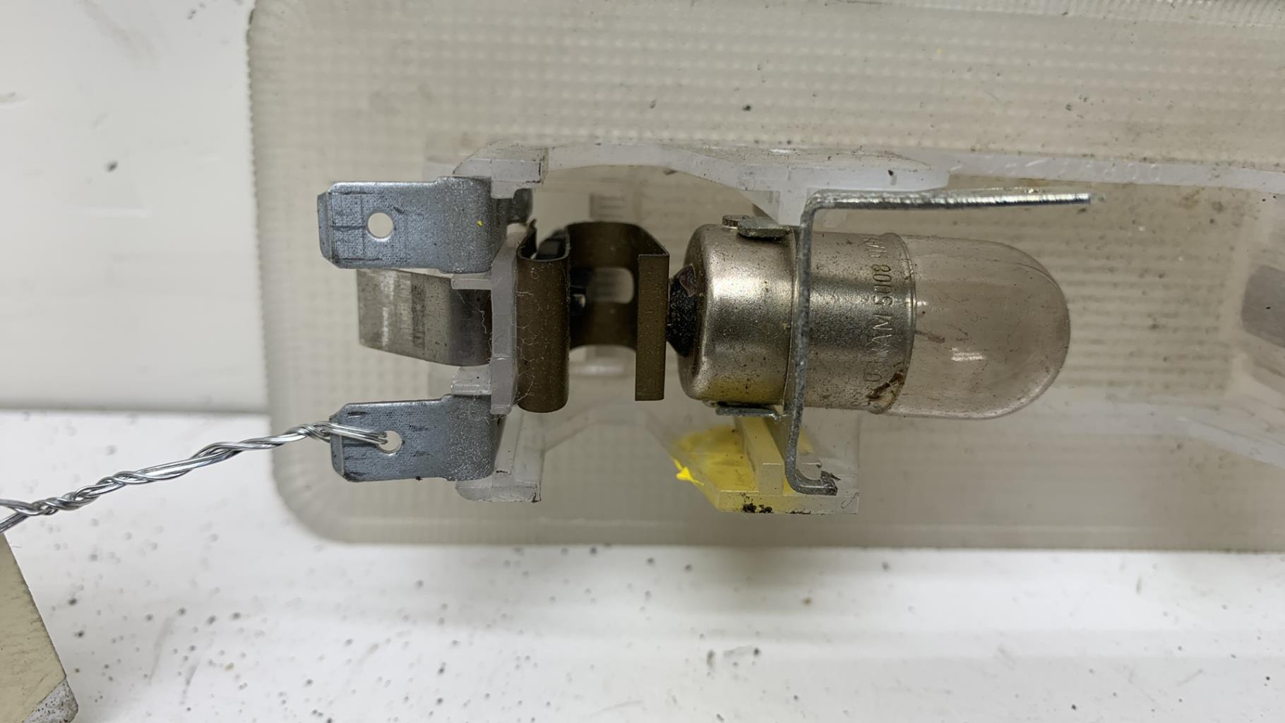 Eclairage de plafonnier FORD KA 1 PHASE 1 Essence - 1