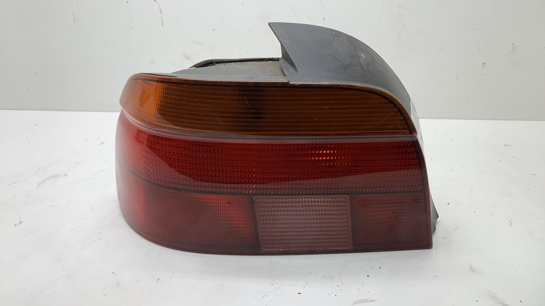 Fanale posteriore principale sinistro (luci) BMW SERIE 5 E39 PHASE 1 Diésel - 1