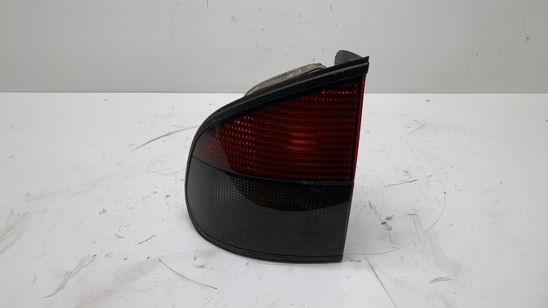Fanale posteriore principale sinistro (luci) RENAULT SAFRANE PHASE 1 Diésel - 1