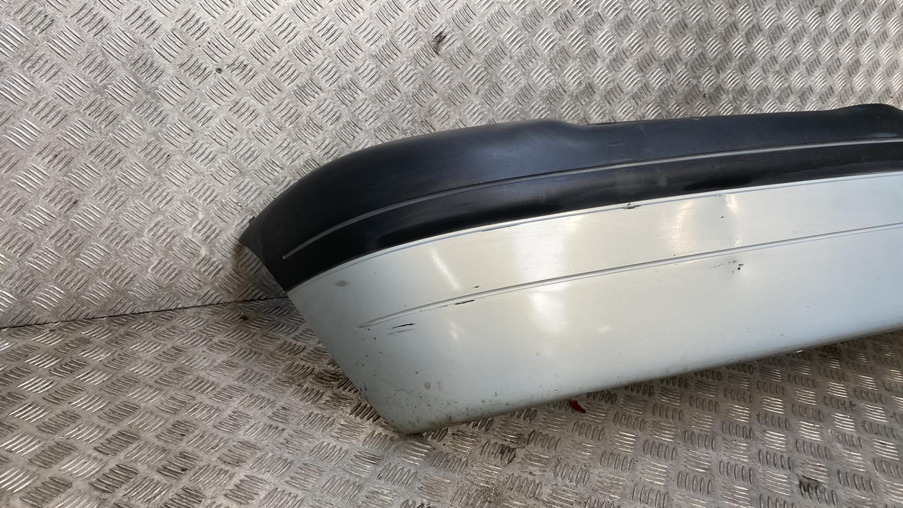 Paraurti posteriore RENAULT CLIO 2 PHASE 1 Gasolina - 1