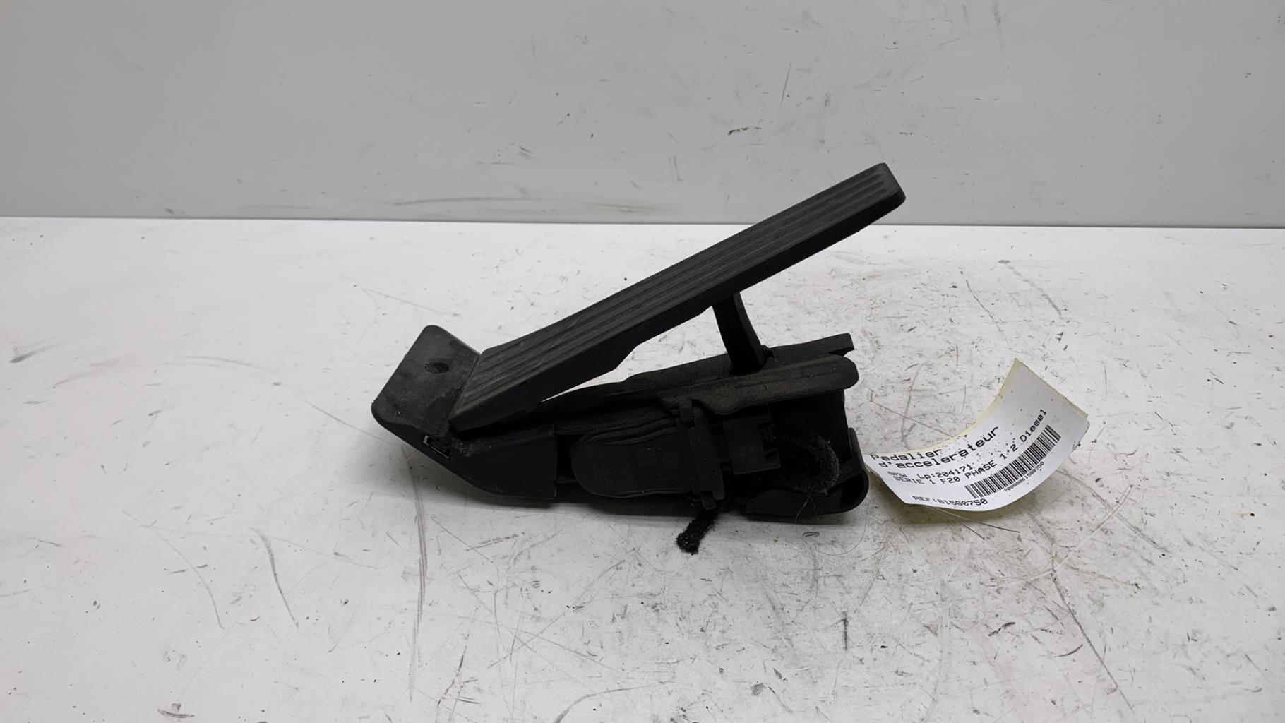 Pedale acceleratore BMW SERIE 1 F20 PHASE 1 Diésel - 1
