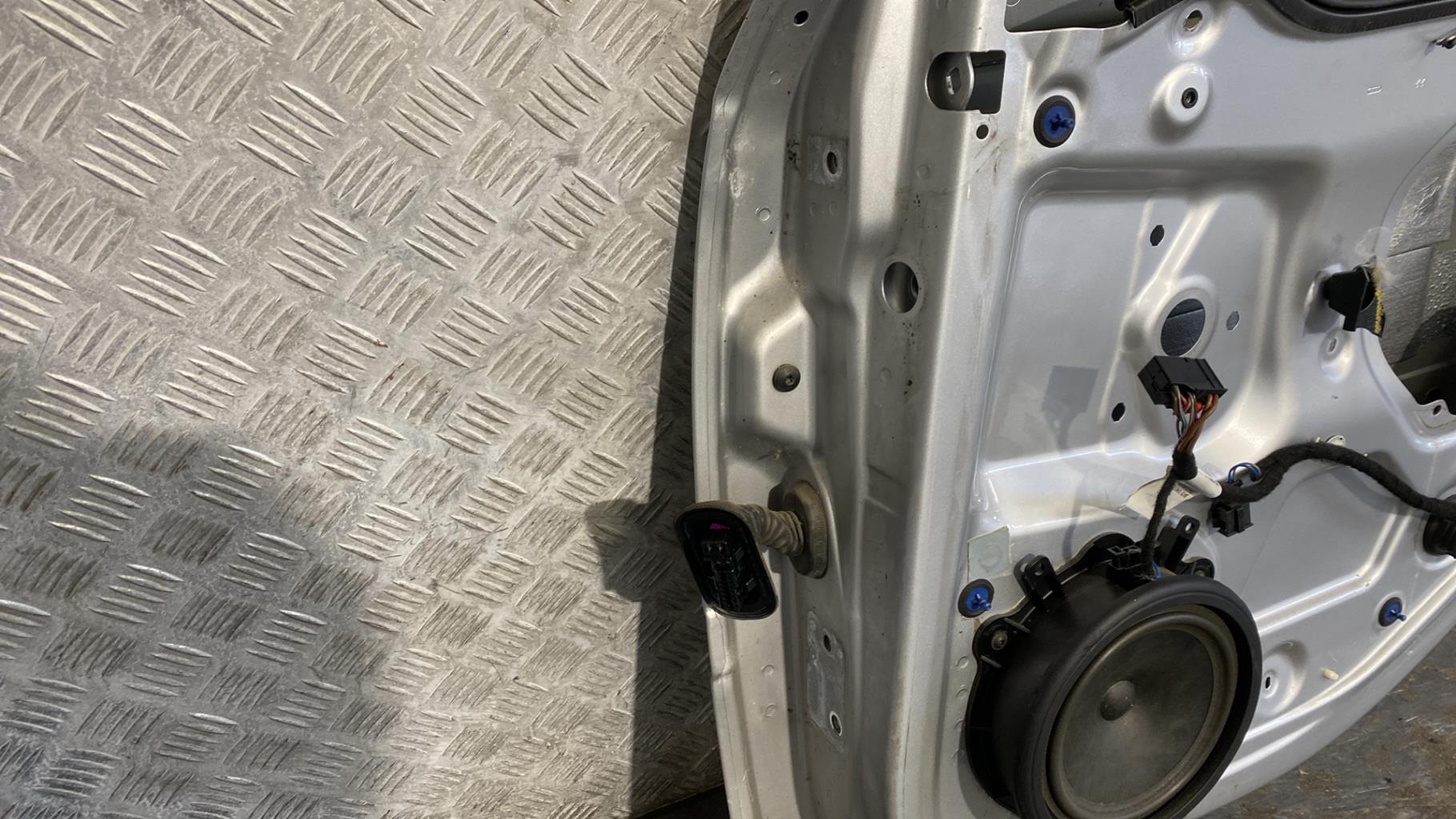 Portiera posteriore destra AUDI A3 2 SPORTBACK PHASE 1 Diésel - 1