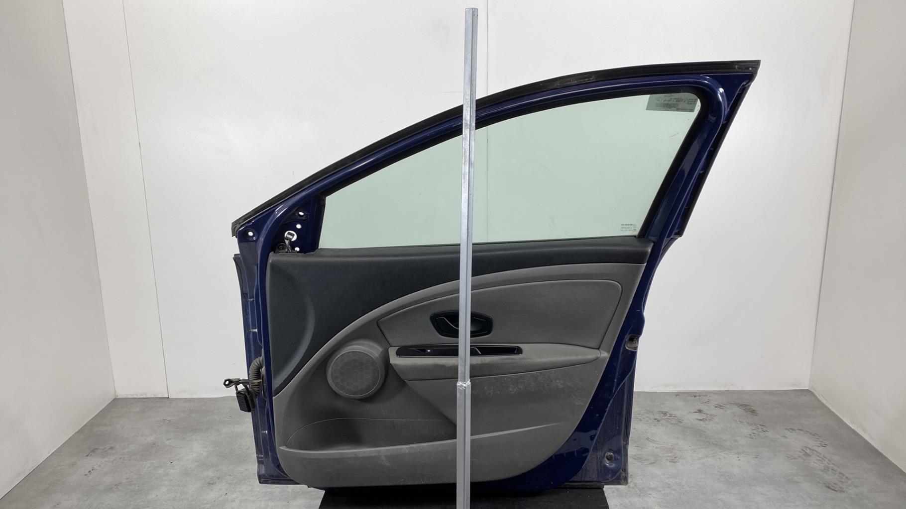 Portiera anteriore destra RENAULT MEGANE 3 PHASE 1 BREAK Diésel - 1