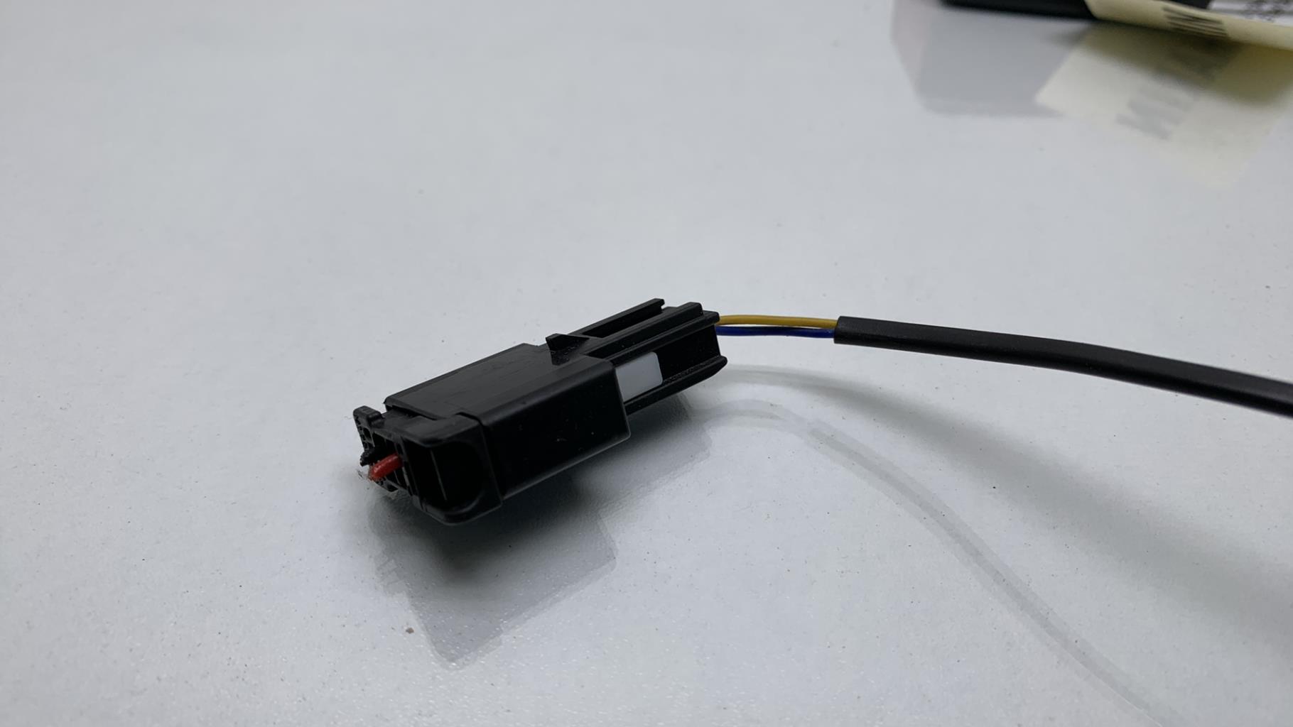 Aggancio cintura sicurezza anteriore destro CHEVROLET ORLANDO Diésel - 1