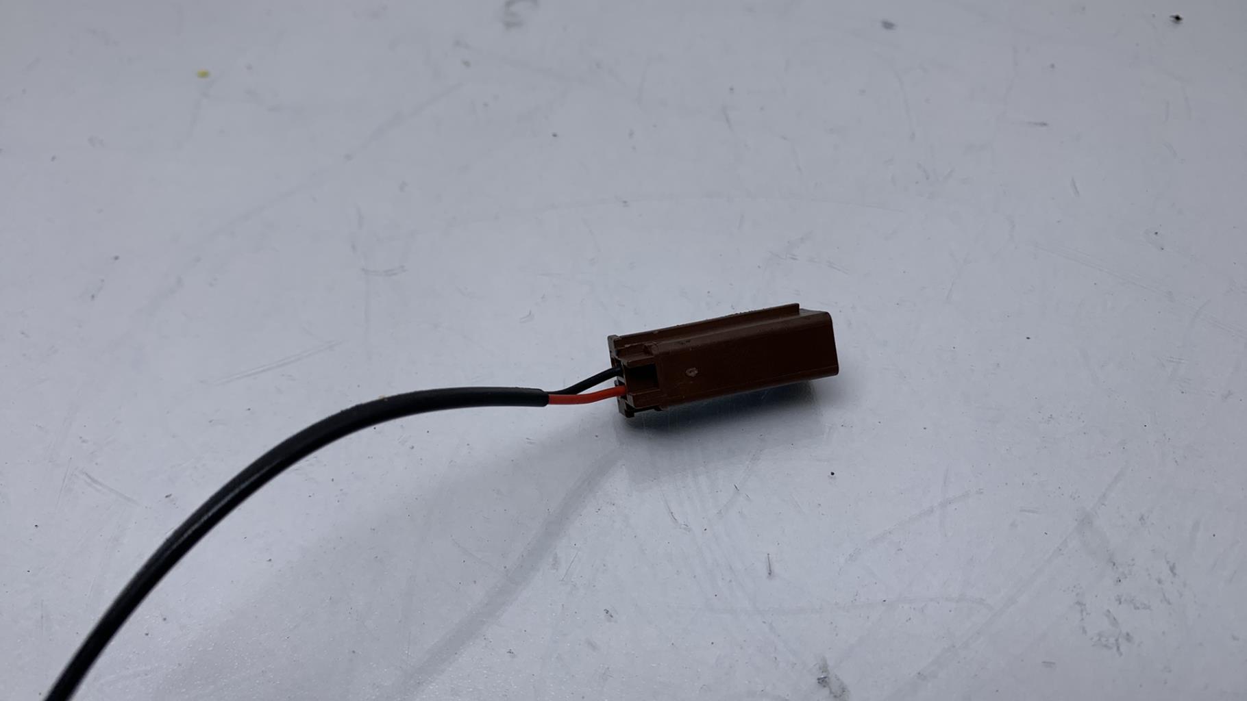Aggancio cintura sicurezza anteriore destro FORD FIESTA 7 Gasolina - 1