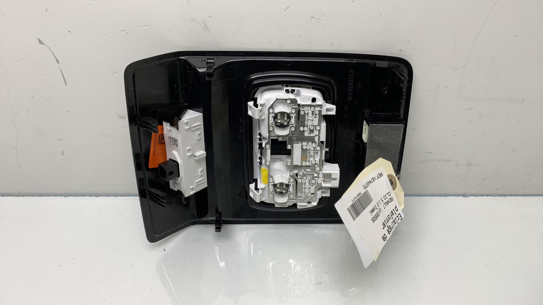 Eclairage de plafonnier RENAULT CLIO 5 PHASE 1 Diesel - 1
