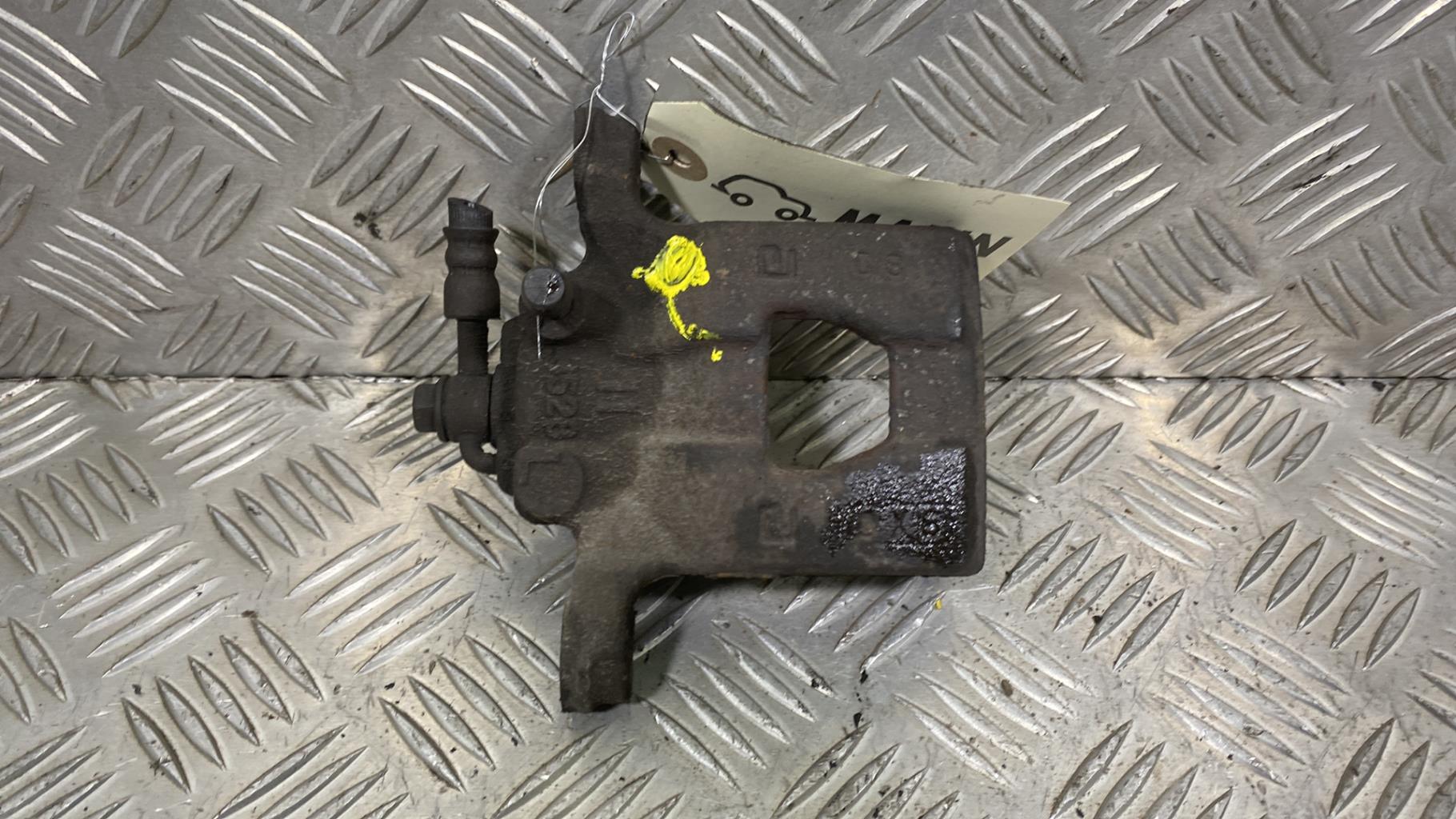 Pinza freni posteriore destra NISSAN JUKE 1 PHASE 1 Diésel - 1
