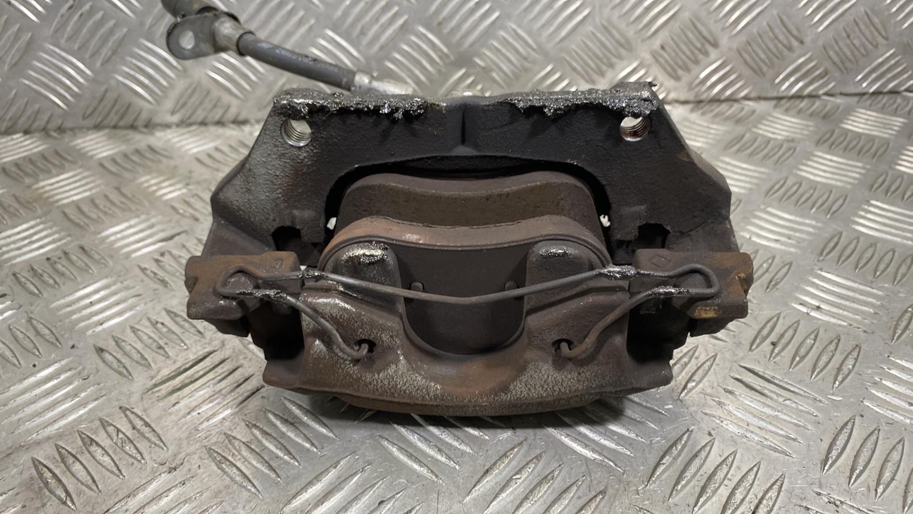 Pinza freni anteriore sinistra FORD FIESTA 7 Gasolina - 1
