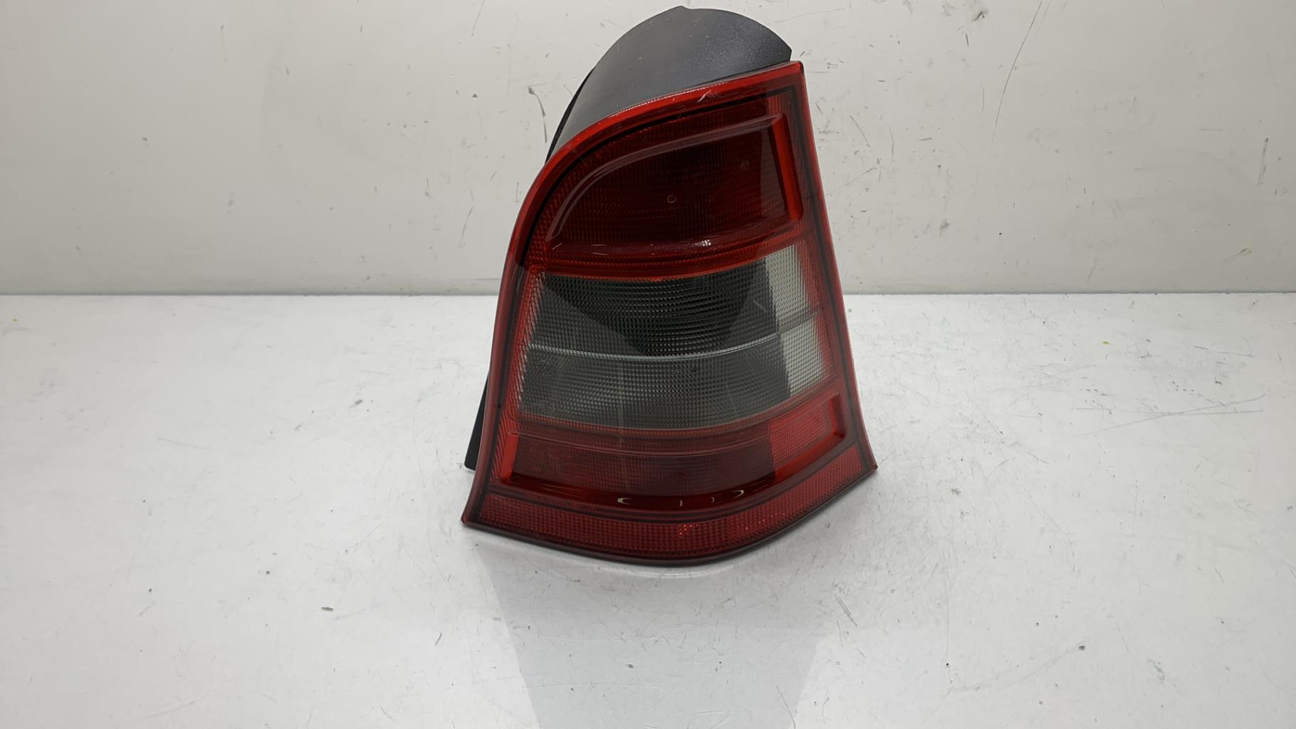 Fanale posteriore principale destro (luci) MERCEDES CLASSE A 168 PHASE 1 Gasolina - 1