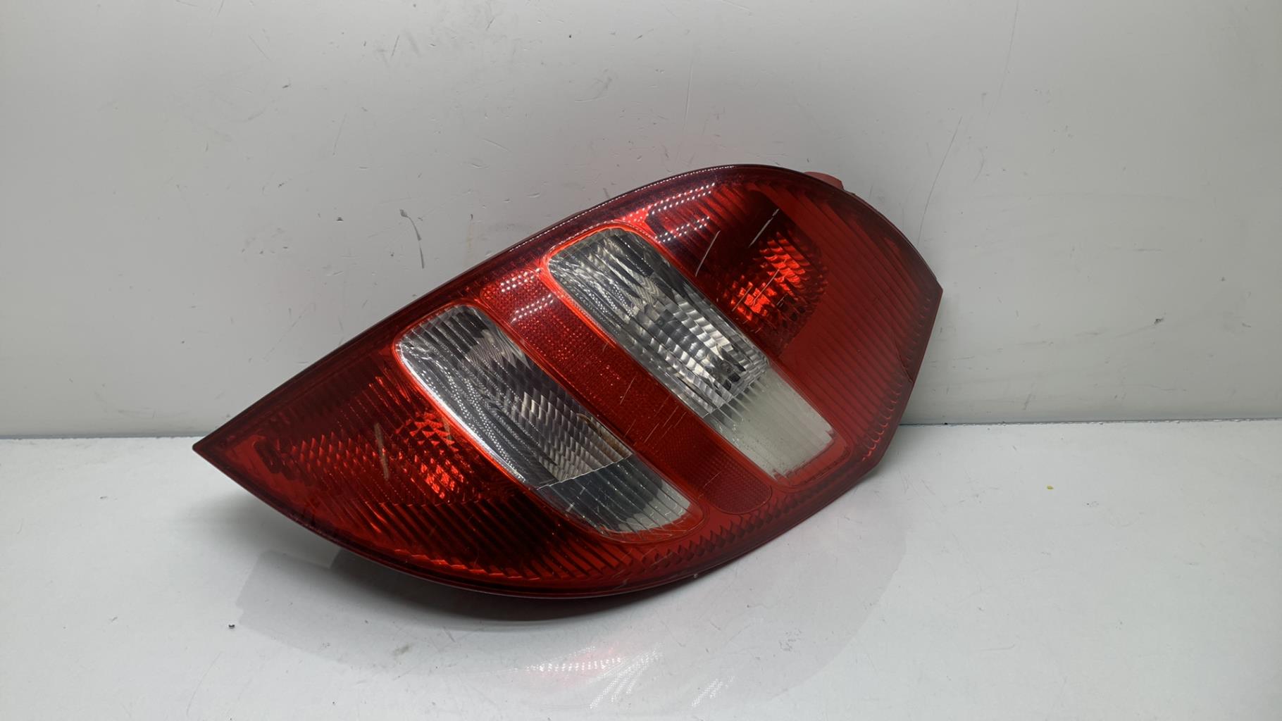 Fanale posteriore principale destro (luci) MERCEDES CLASSE A 169 PHASE 1 Diésel - 1