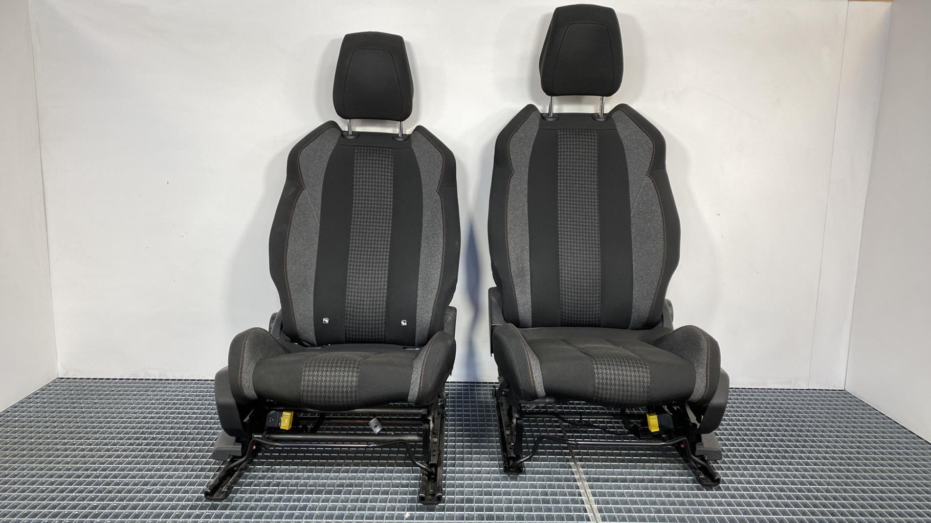 Interieur complet PEUGEOT 3008 2 PHASE 1 Essence - 1