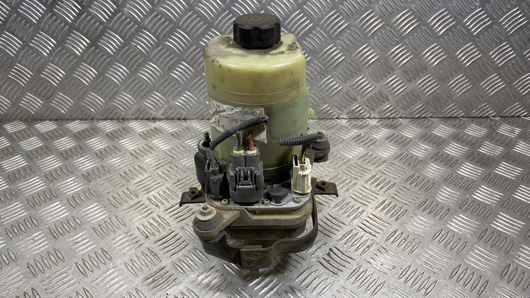 Pompe de direction FORD FOCUS 2 PHASE 2 Diesel - 1
