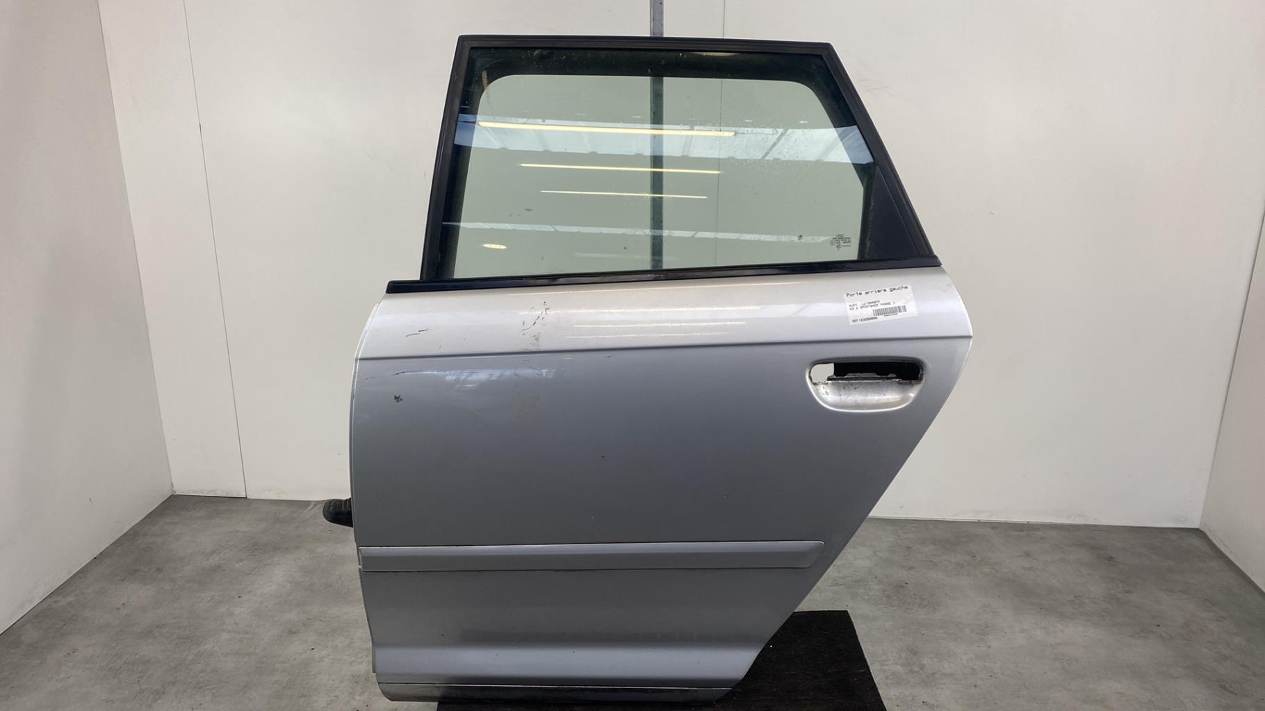 Puerta trasera izquierda AUDI A3 2 SPORTBACK PHASE 1  - 1
