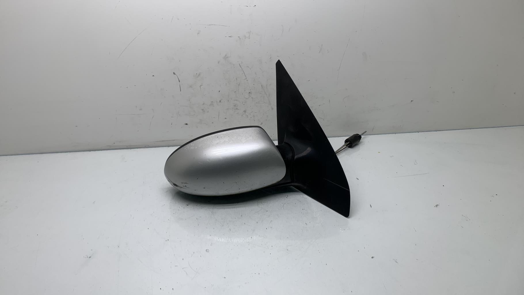 Retrovisor derecho FORD FOCUS 1 Gasolina - 1