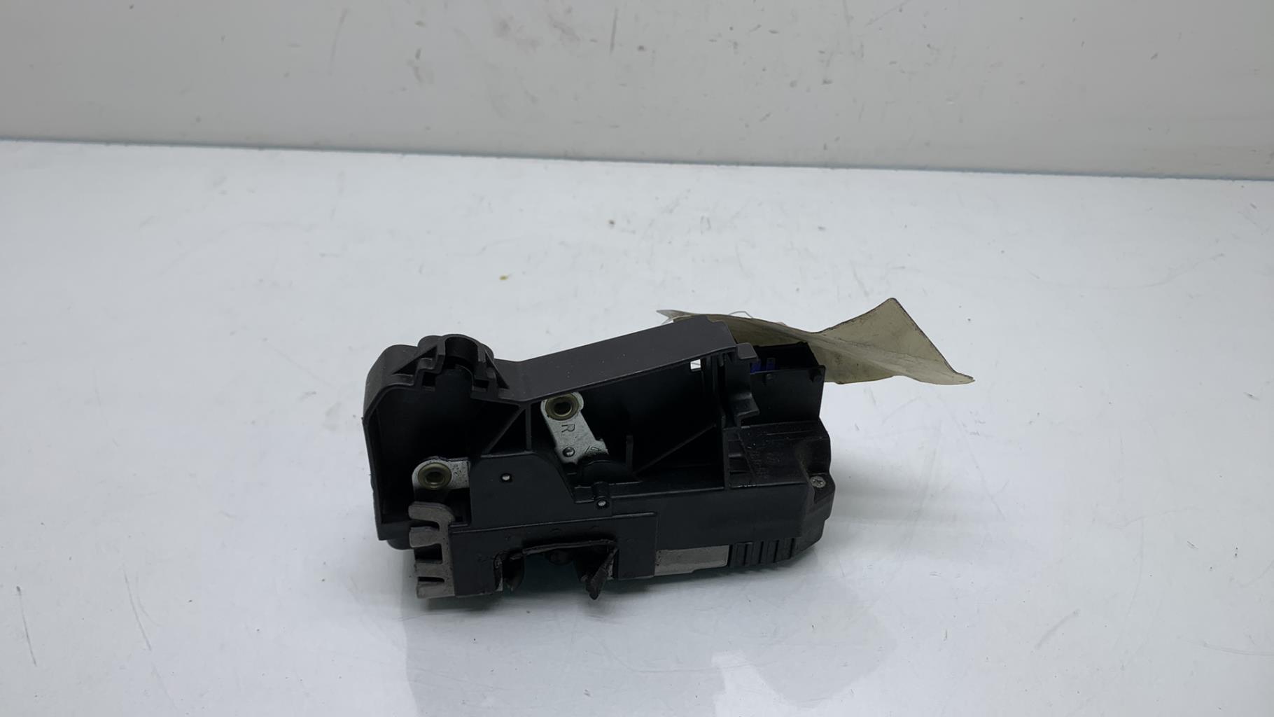 Serrure avant droit RENAULT TRAFIC 2 PHASE 2 Diesel - 1