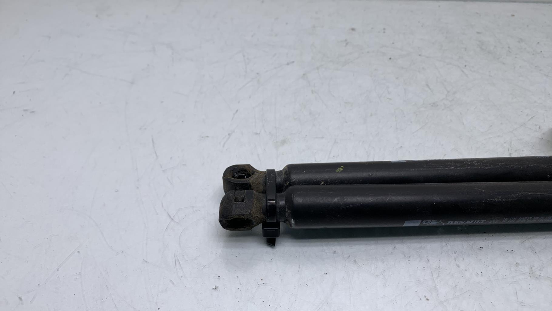 Verin de coffre RENAULT CLIO 4 PHASE 2 Diesel - 1