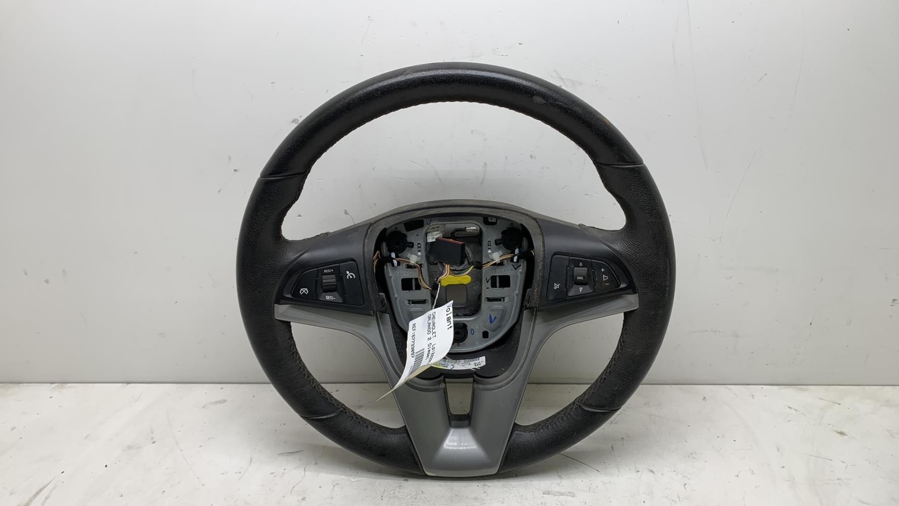 Volant CHEVROLET ORLANDO Diesel - 1
