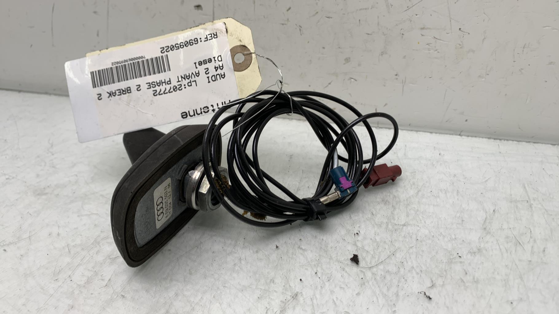 Antenne AUDI A4 2 AVANT PHASE 2 BREAK Diesel - 1