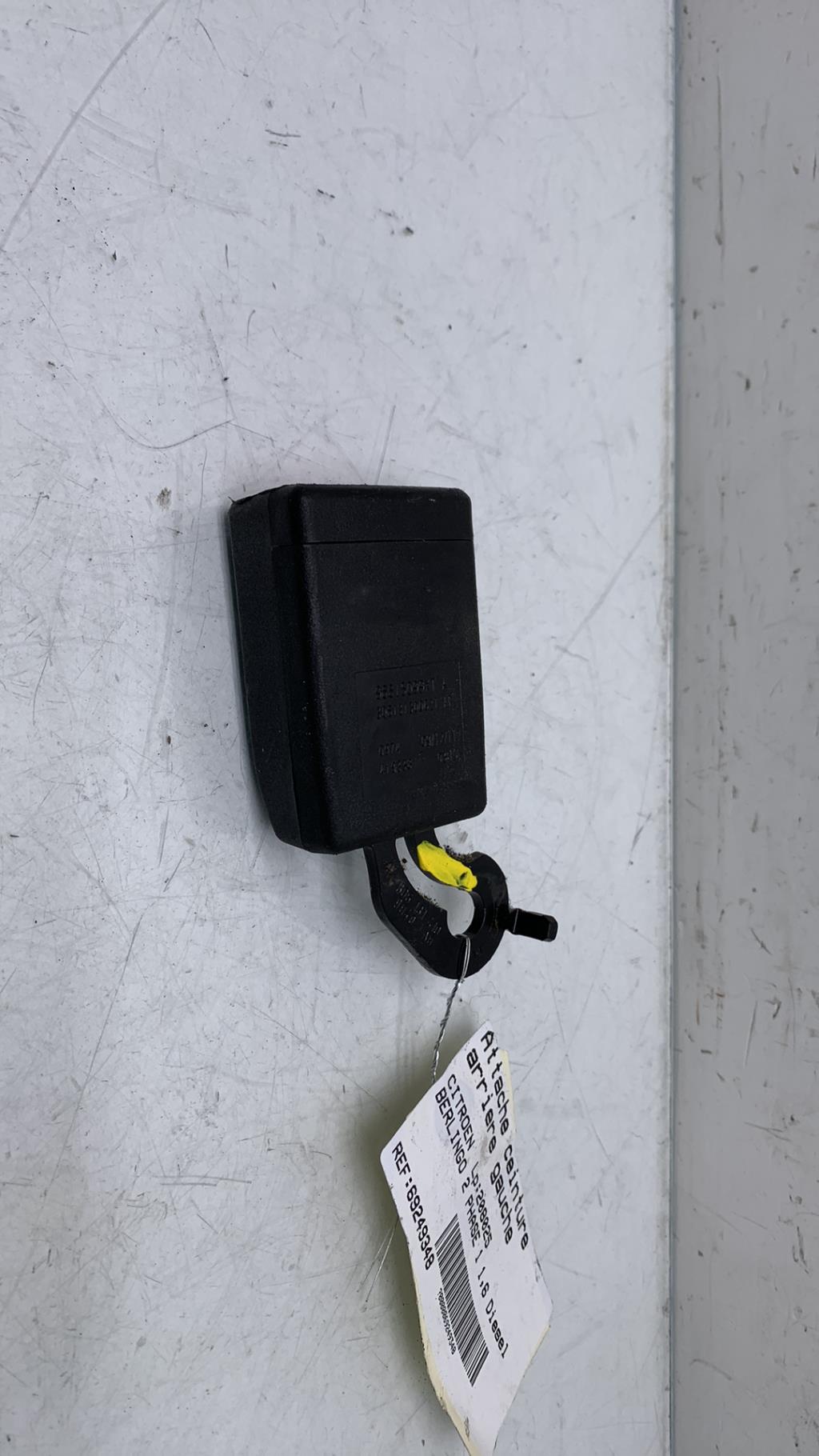 Aggancio cintura sicurezza posteriore sinistro CITROEN BERLINGO 2 PHASE 1 Diésel - 1
