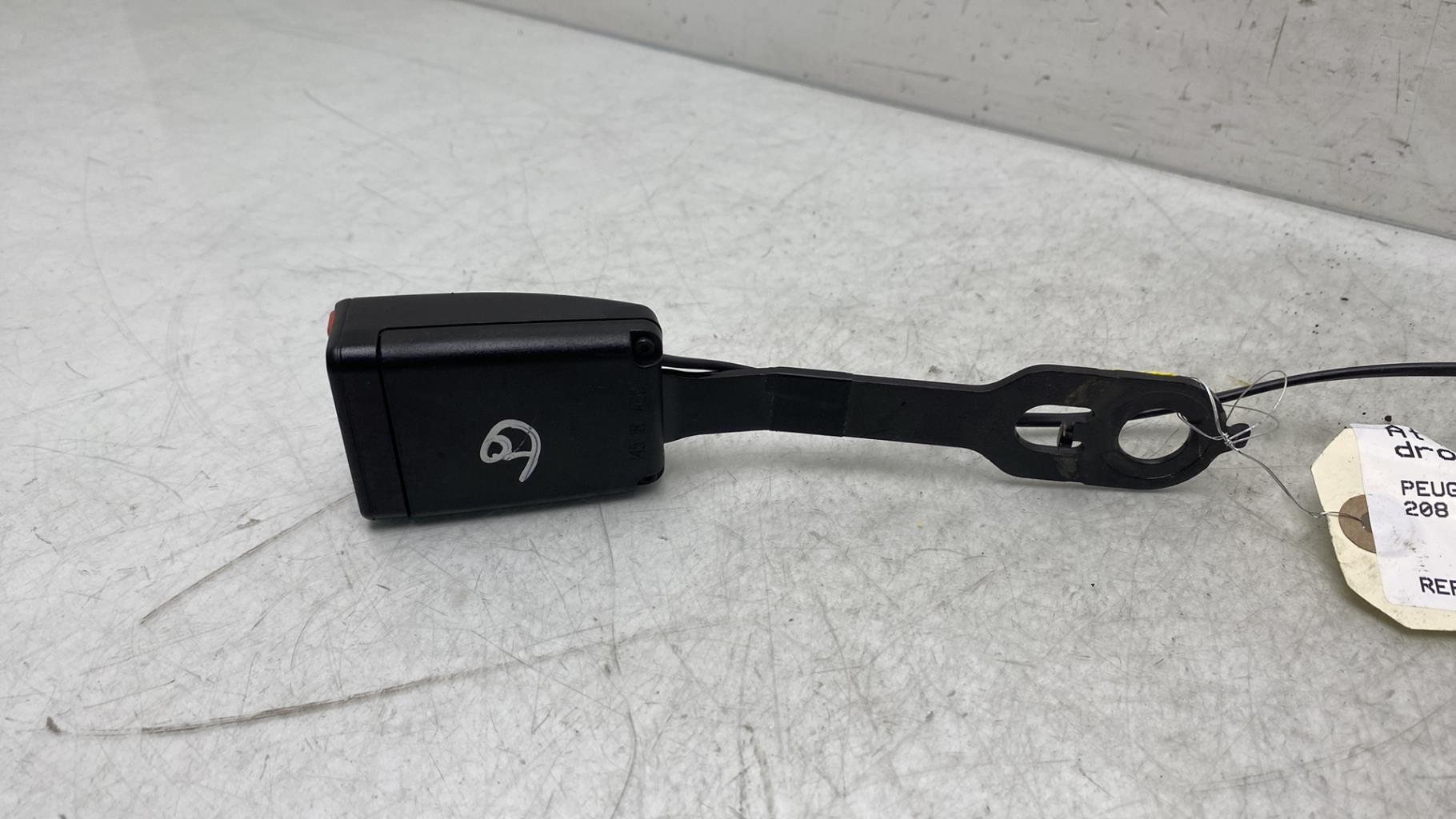 Aggancio cintura sicurezza anteriore destro PEUGEOT 208 1 PHASE 2 Gasolina - 1