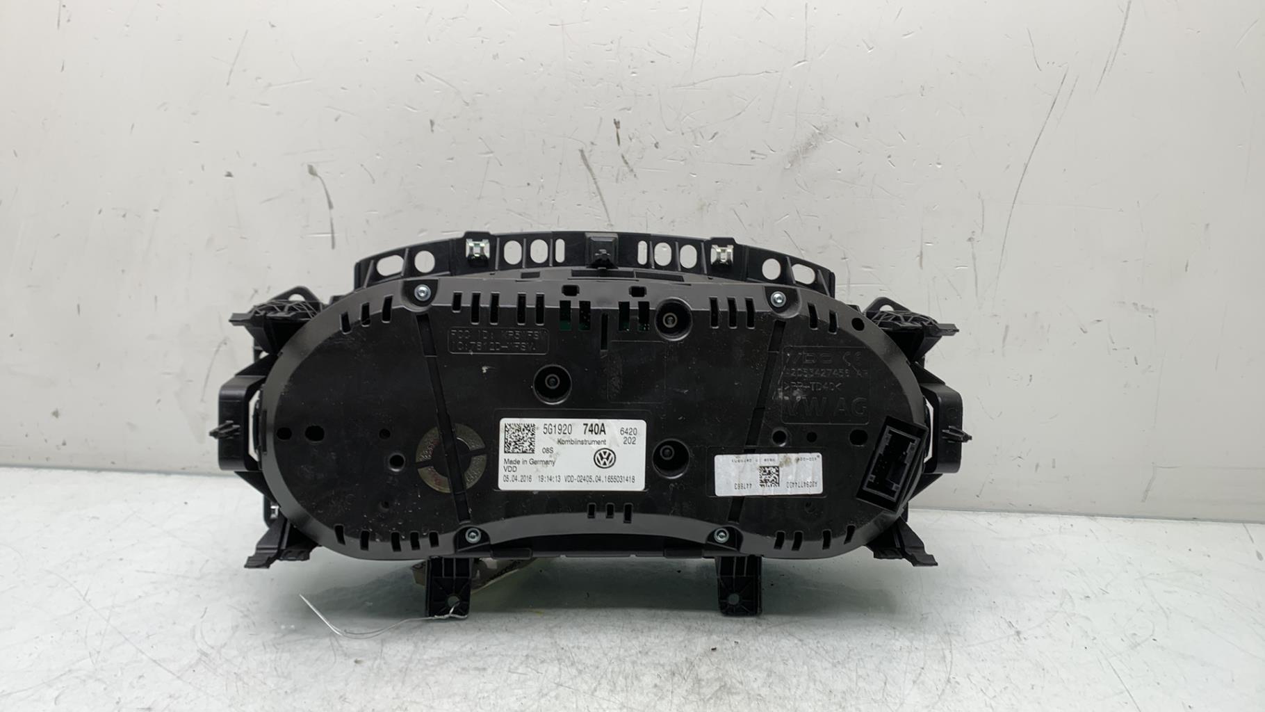 Compteur VOLKSWAGEN GOLF 7 PHASE 1 Essence/Ethanol - 1