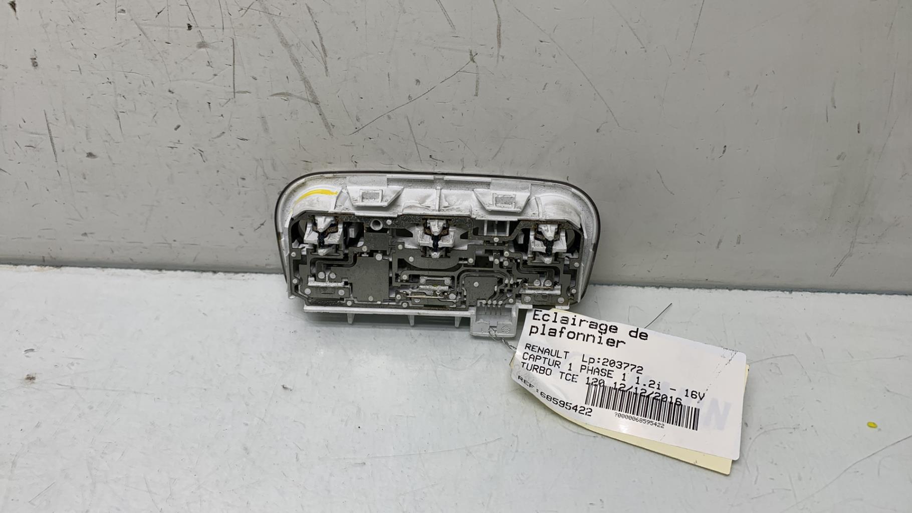Eclairage de plafonnier RENAULT CAPTUR 1 PHASE 1 Essence - 1