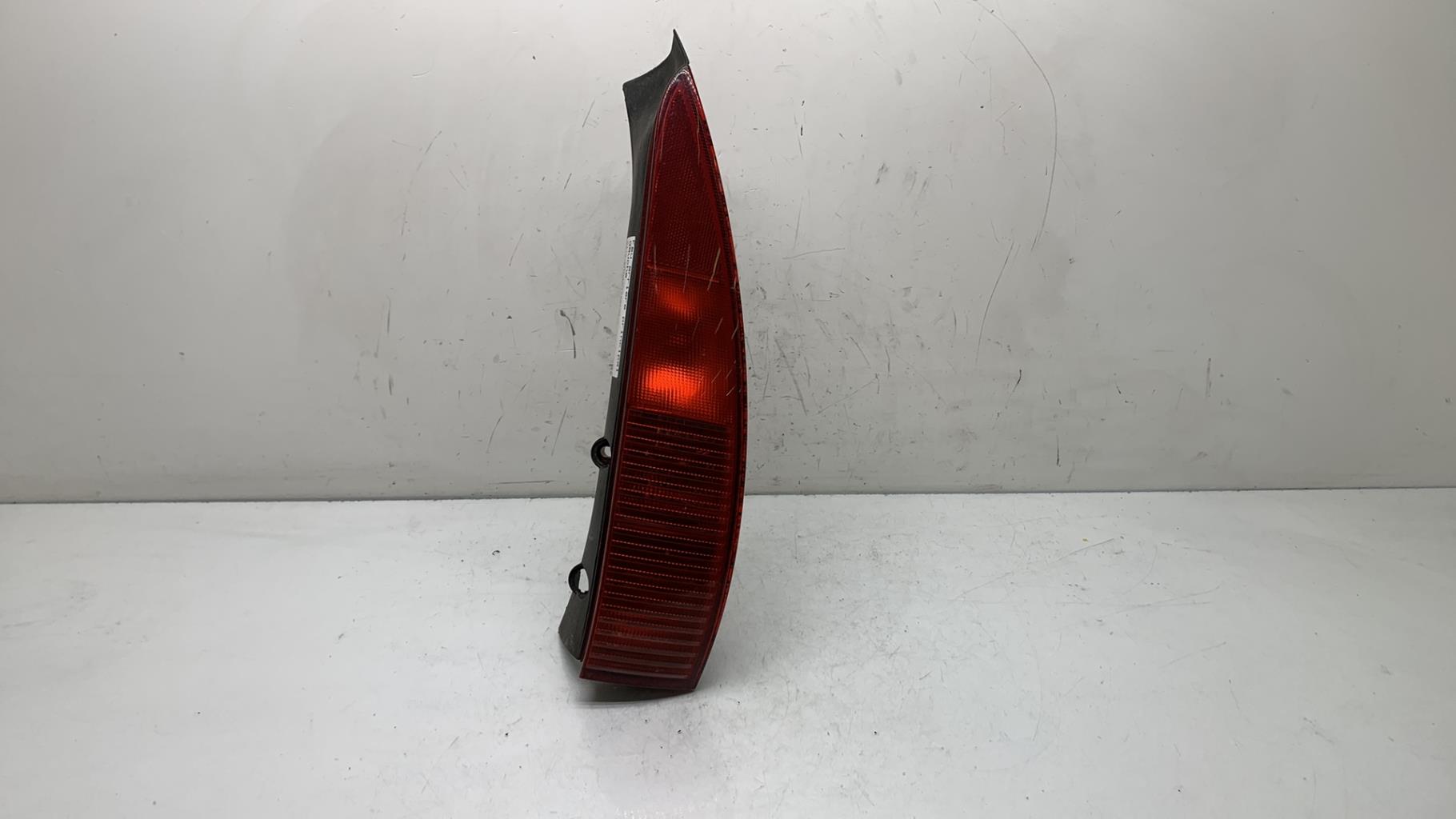 Fanale posteriore principale sinistro (luci) CITROEN C5 1 PHASE 1 BREAK Diésel - 1