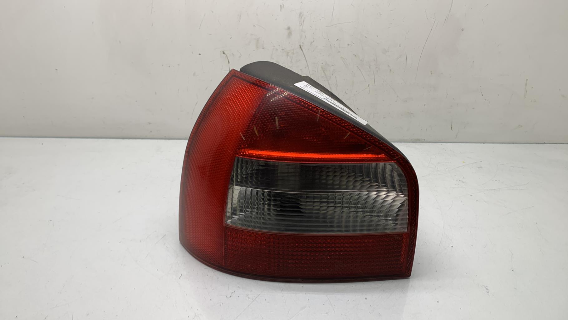 Fanale posteriore principale sinistro (luci) AUDI A3 1 PHASE 2 Diésel - 1