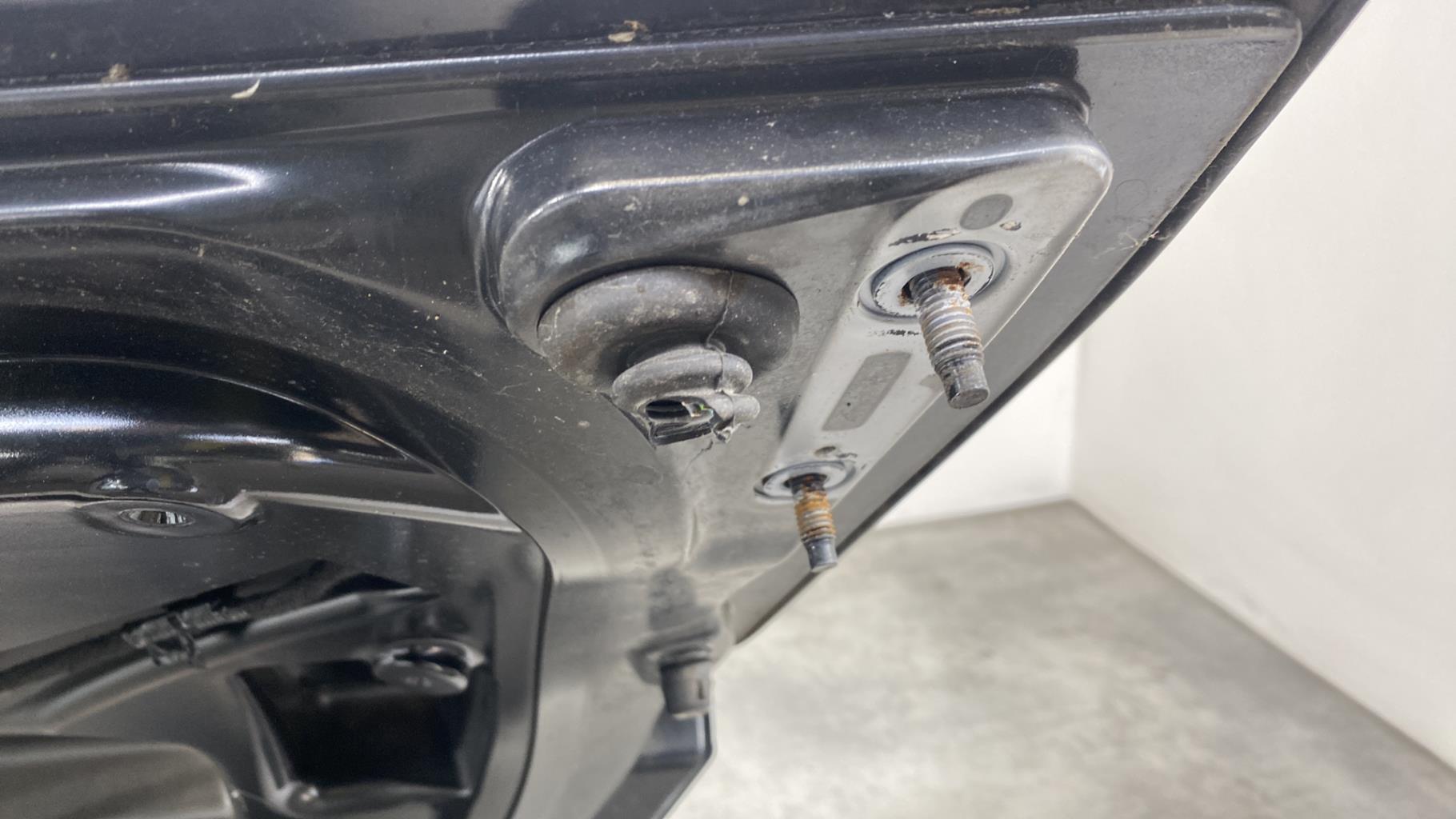 Portabagagli/Portellone posteriore PEUGEOT 407 COUPE Gasolina - 1