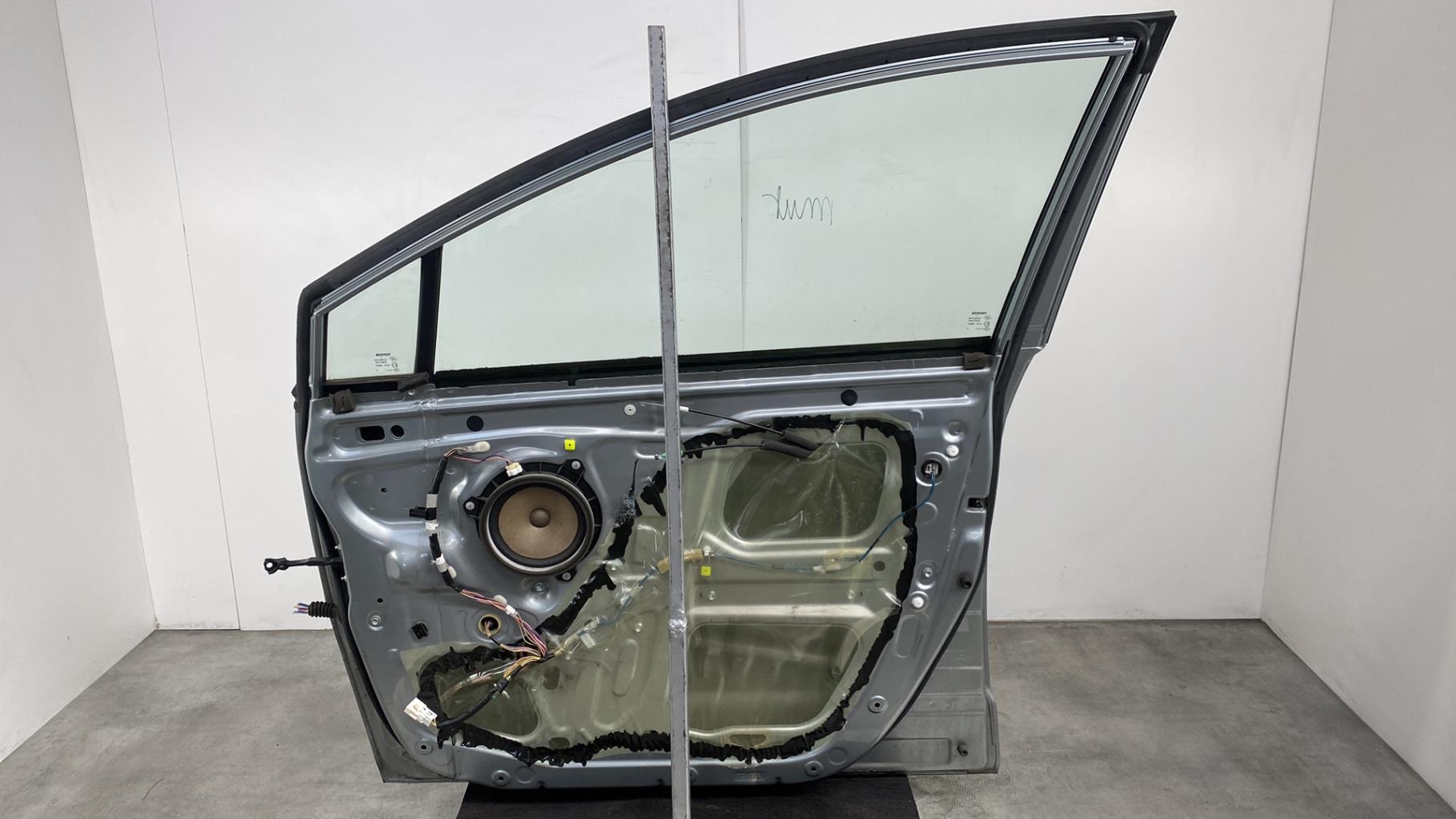 Portiera anteriore destra TOYOTA COROLLA VERSO 2 PHASE 2 Diésel - 1