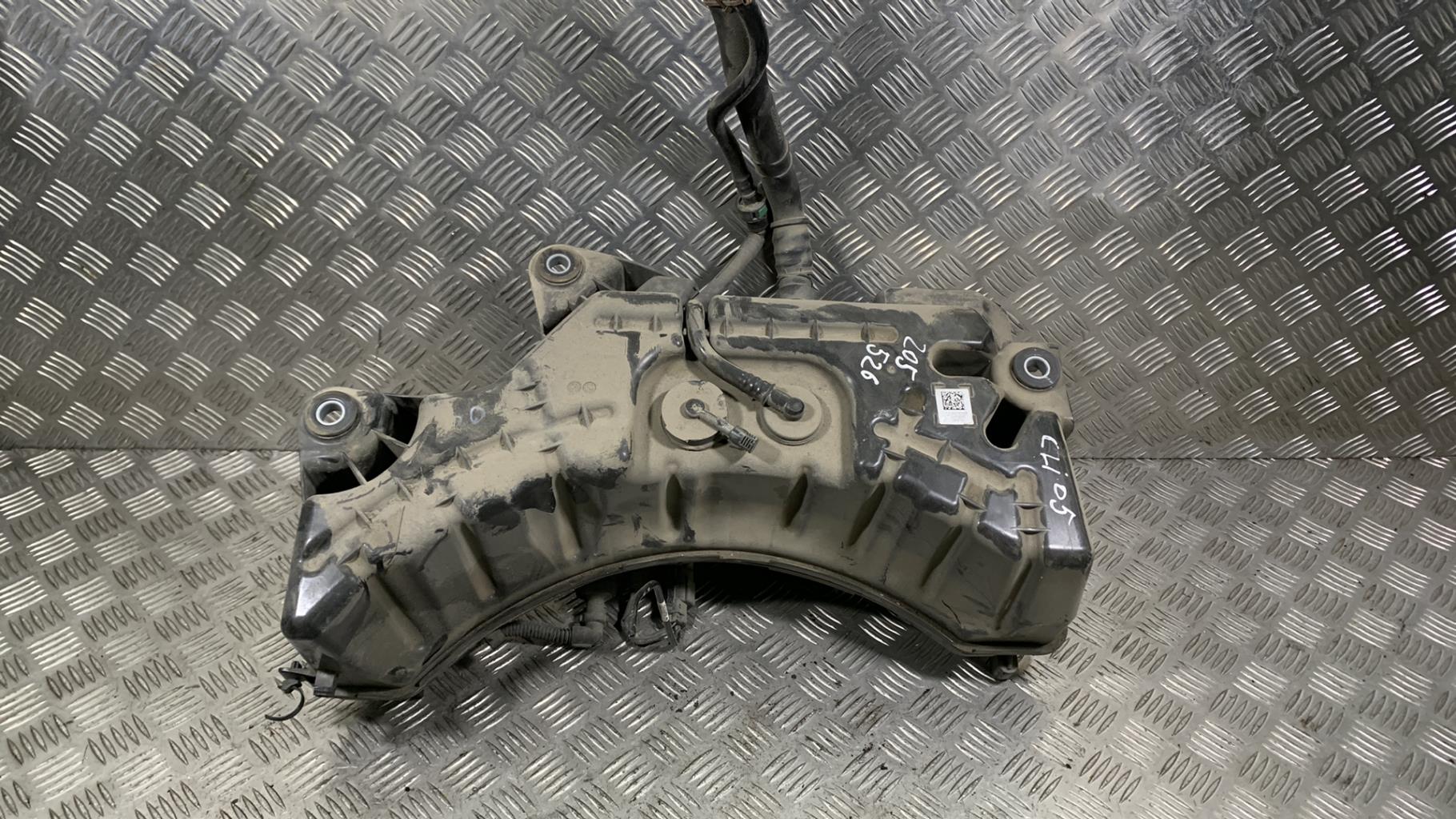 Reservoir AdBlue RENAULT CLIO 5 PHASE 1 Diesel - 1