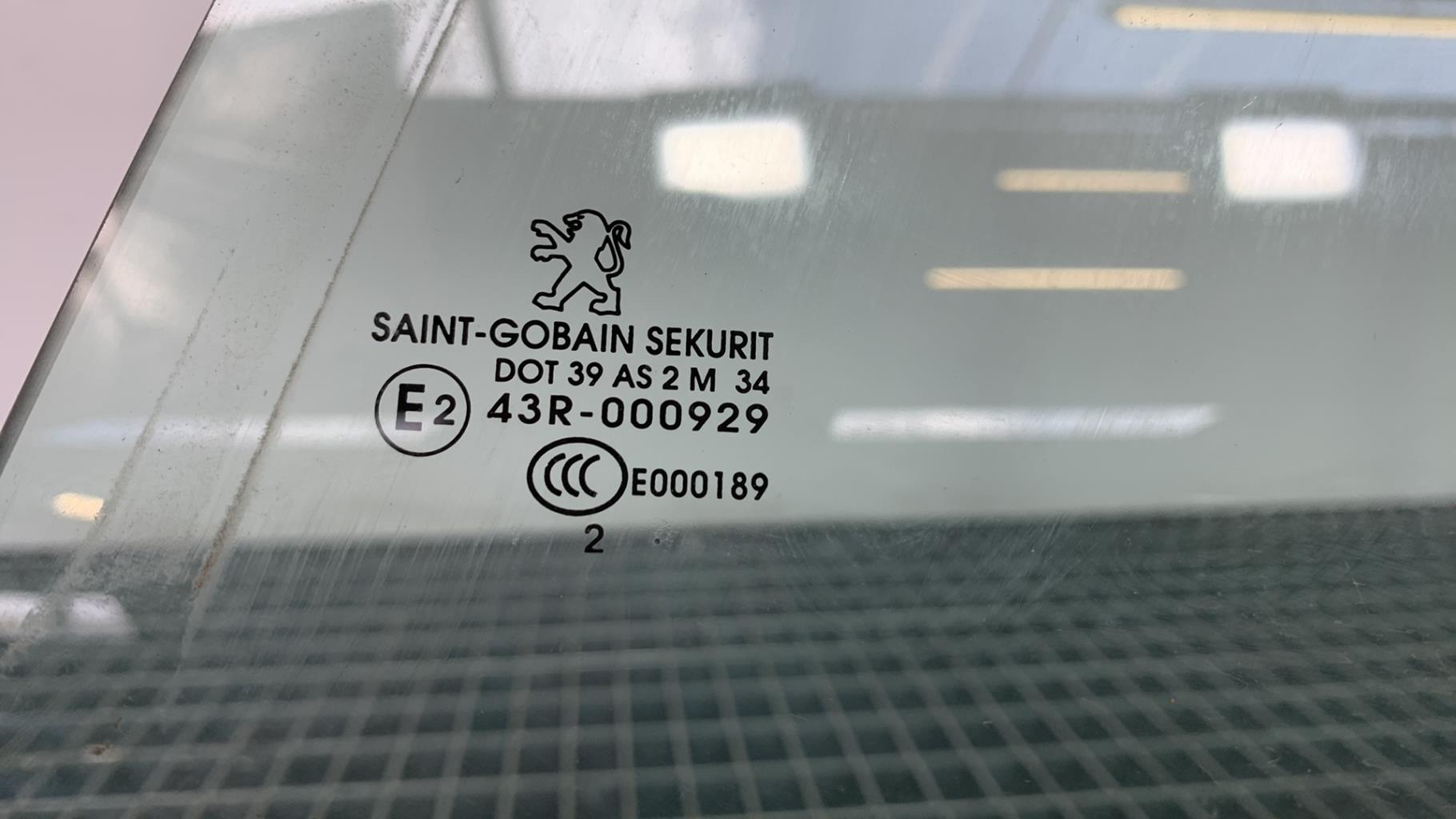 Vetro posteriore sinistro PEUGEOT 508 1 PHASE 1 Diésel - 1