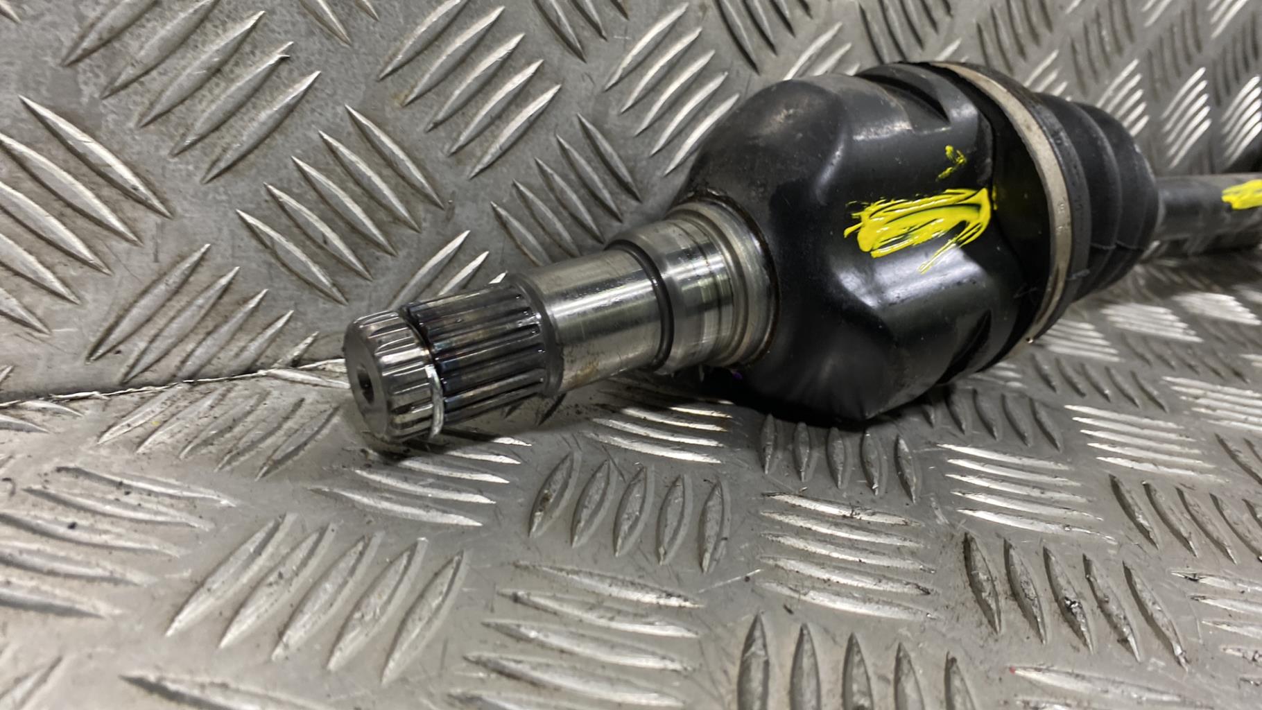 Giunto cardanico albero di trasmissione sinistro TOYOTA YARIS 3 PHASE 1 Gasolina/Híbrido - 1