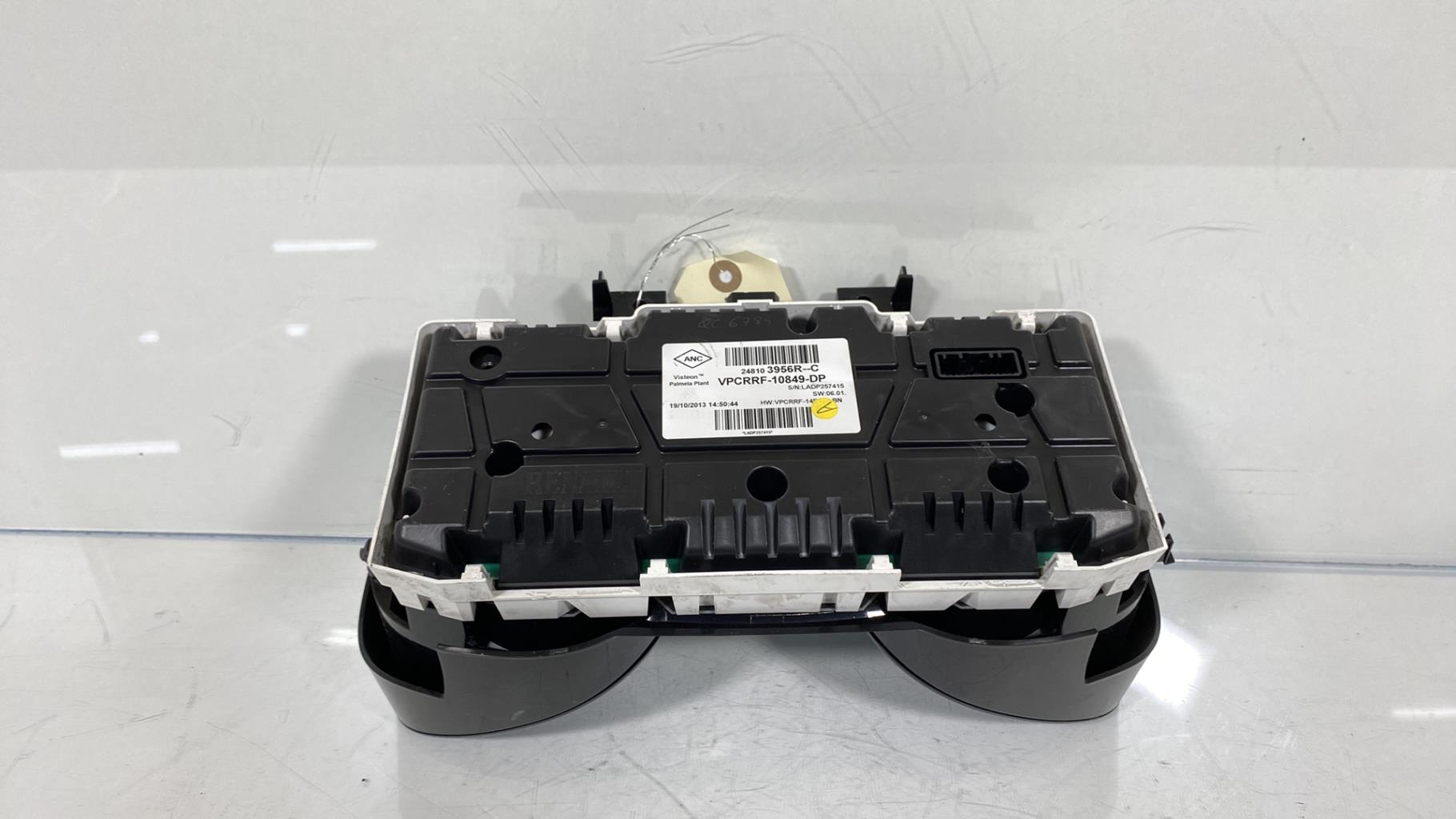 Compteur RENAULT CLIO 4 PHASE 1 Essence - 1