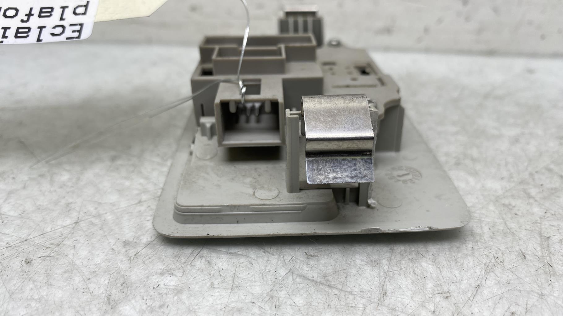 Eclairage de plafonnier MAZDA 2 2 PHASE 2 Diesel - 1