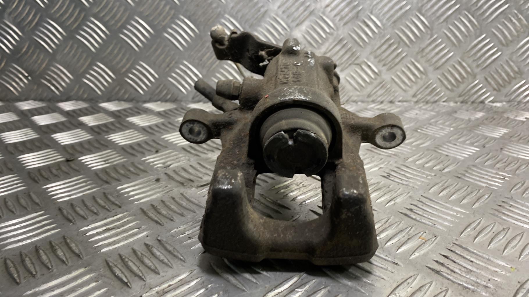 Pinza freni posteriore sinistra VOLKSWAGEN TOURAN 2 Diésel - 1