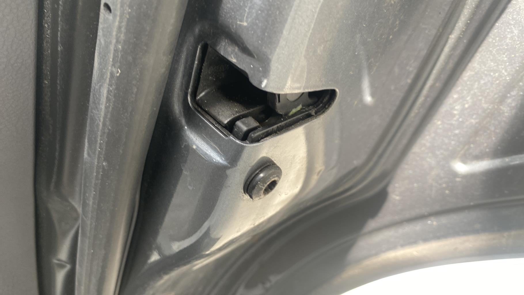 Portiera posteriore destra VOLKSWAGEN TOUAREG 1 PHASE 1 Diésel - 1