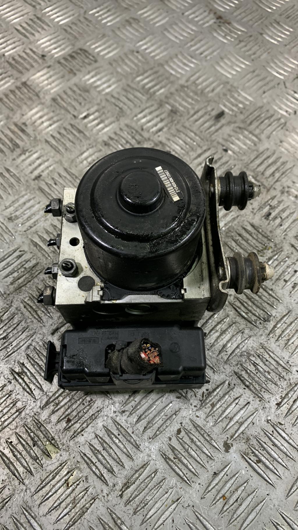 Blocco ABS (antibloccaggio freni) VOLKSWAGEN TOUAREG 2 PHASE 1 Diésel - 1
