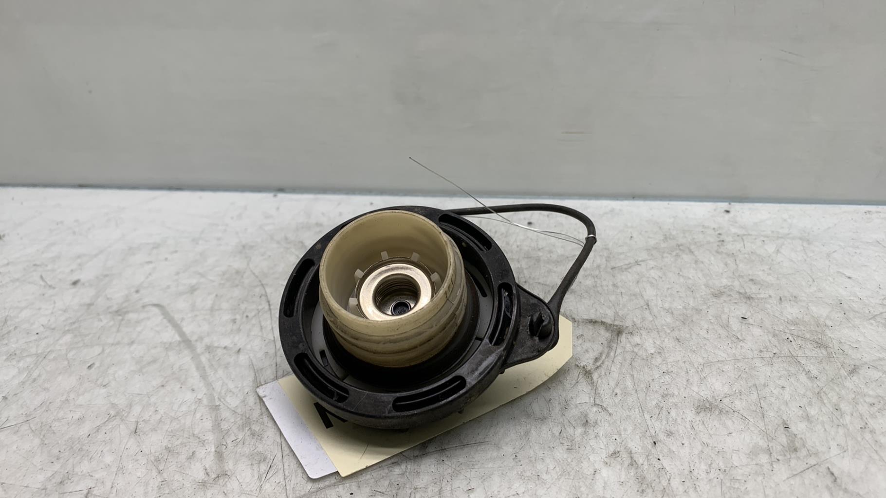 Bouchon de carburant HYUNDAI SONATA 4 PHASE 1 Essence - 1