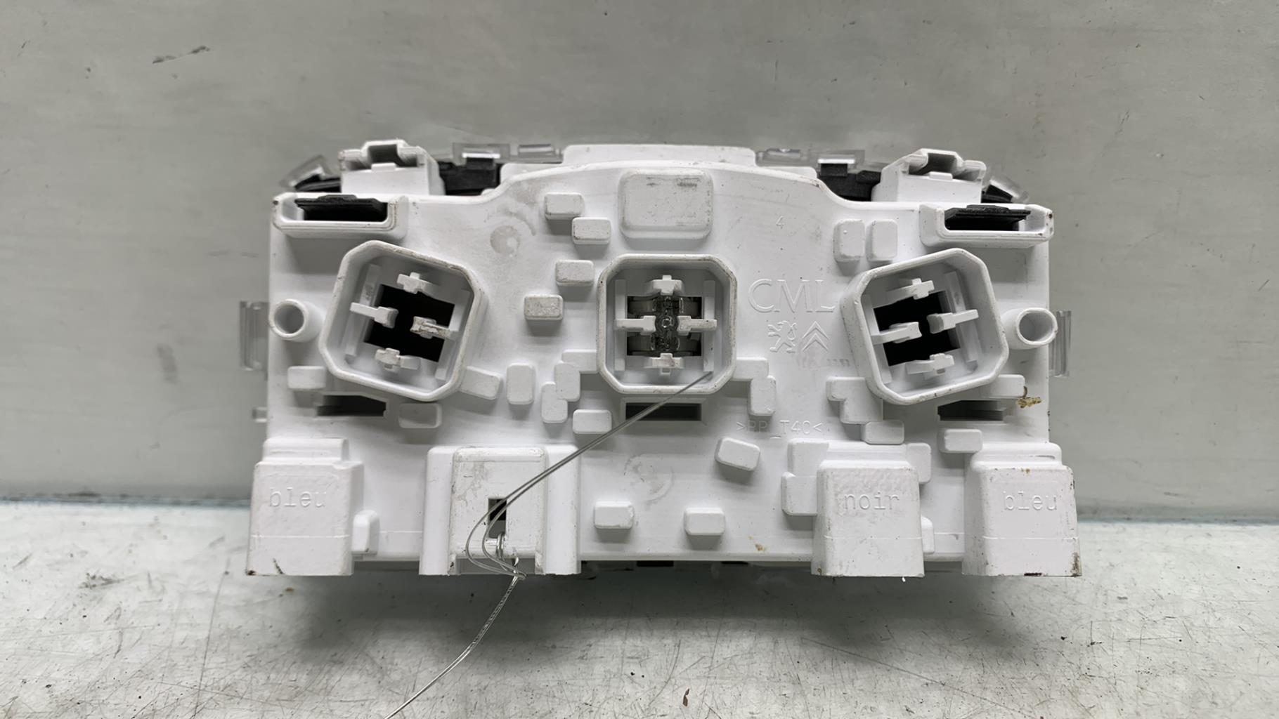 Luce di cortesia CITROEN C3 3 PHASE 1 Gasolina - 1