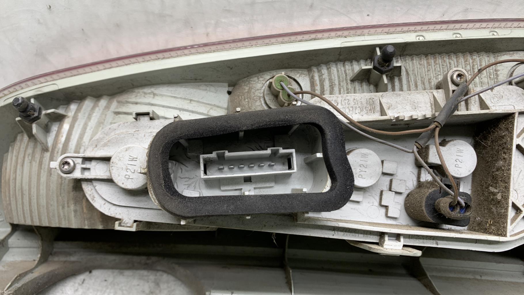Fanale posteriore principale sinistro (luci) SKODA ROOMSTER PHASE 2 Diésel - 1