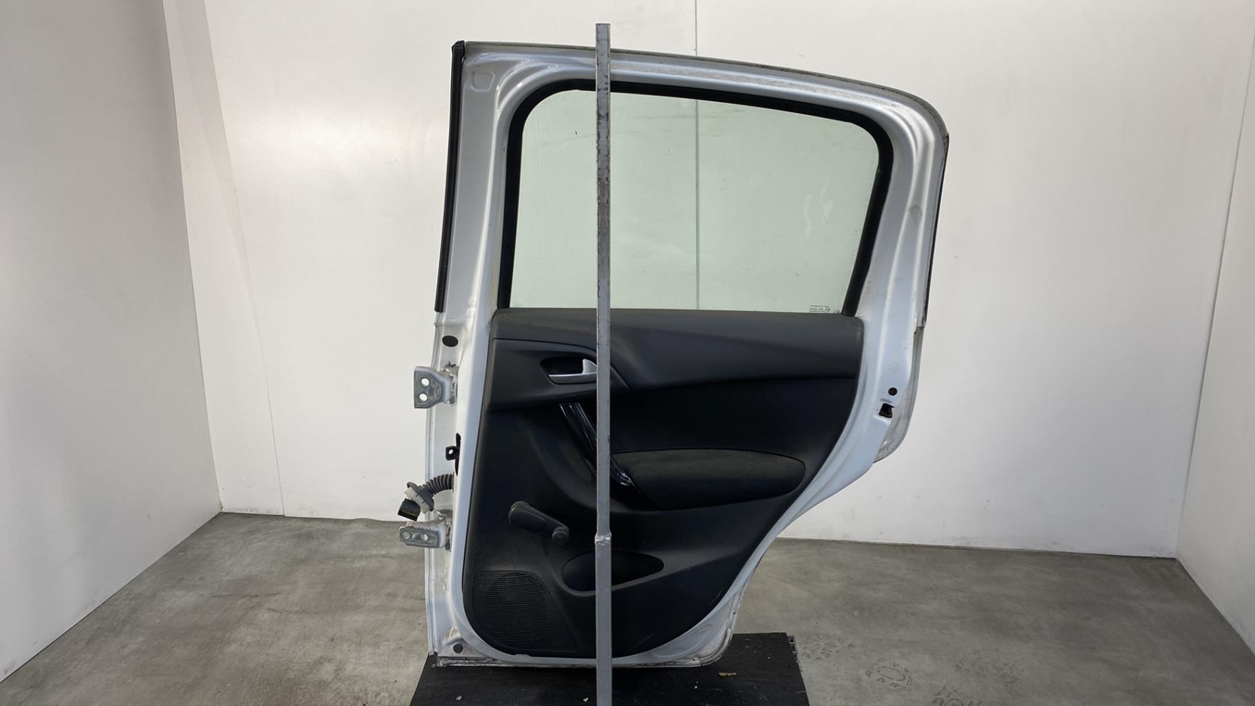 Puerta trasera derecha CITROEN C3 2 PHASE 2 Diésel - 1