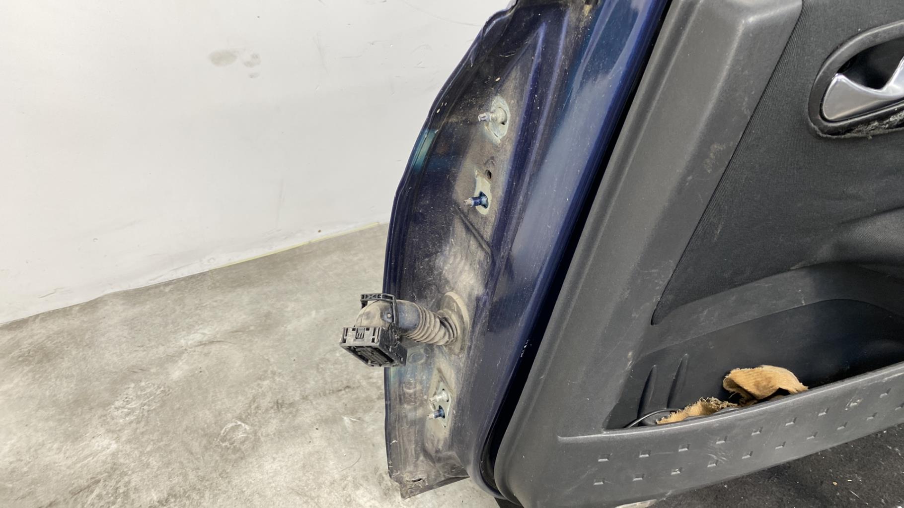 Puerta trasera derecha RENAULT MEGANE 2 PHASE 1 BREAK Diésel - 1