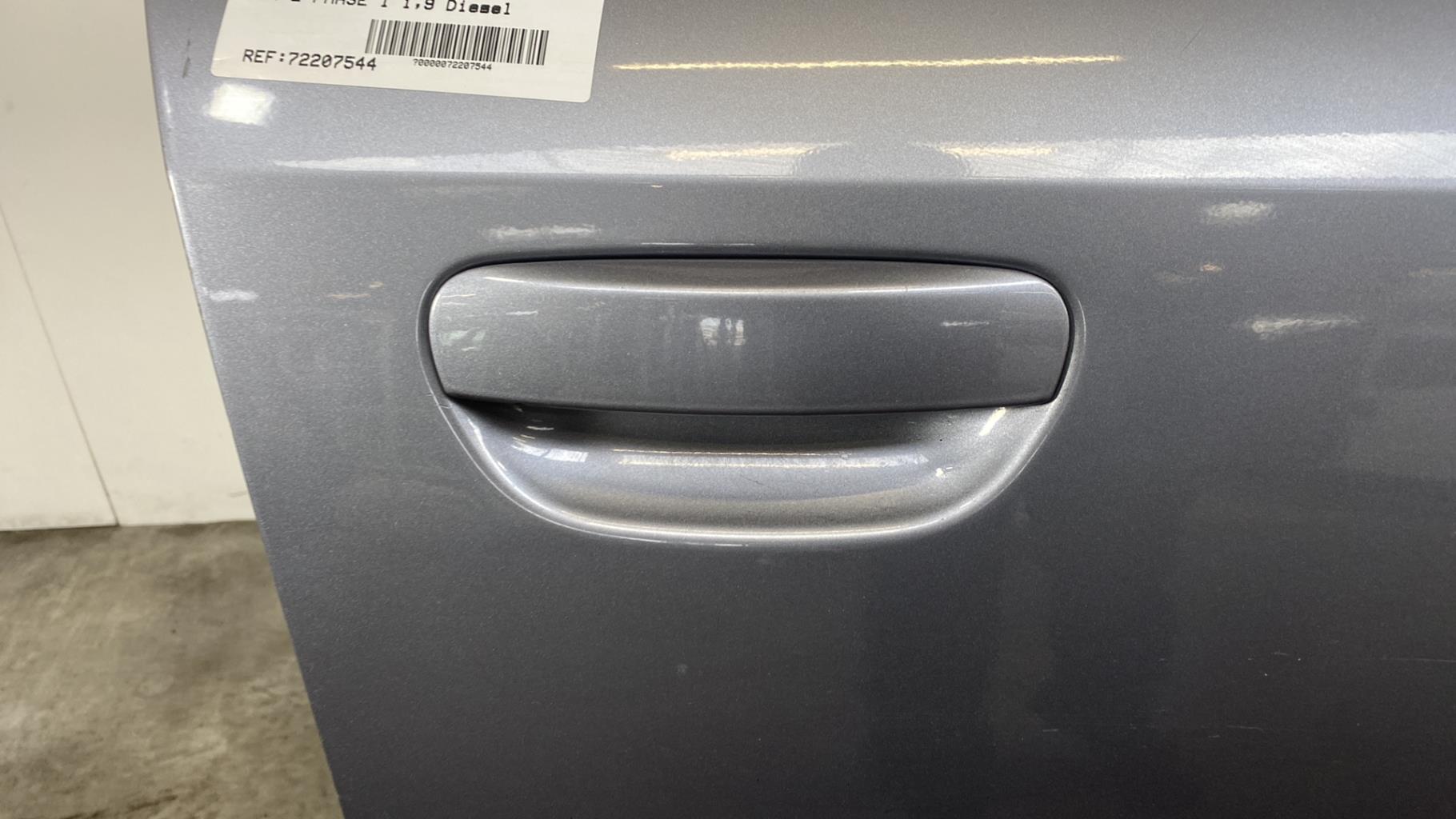 Puerta delantera derecha AUDI A4 2 PHASE 1 Diésel - 1