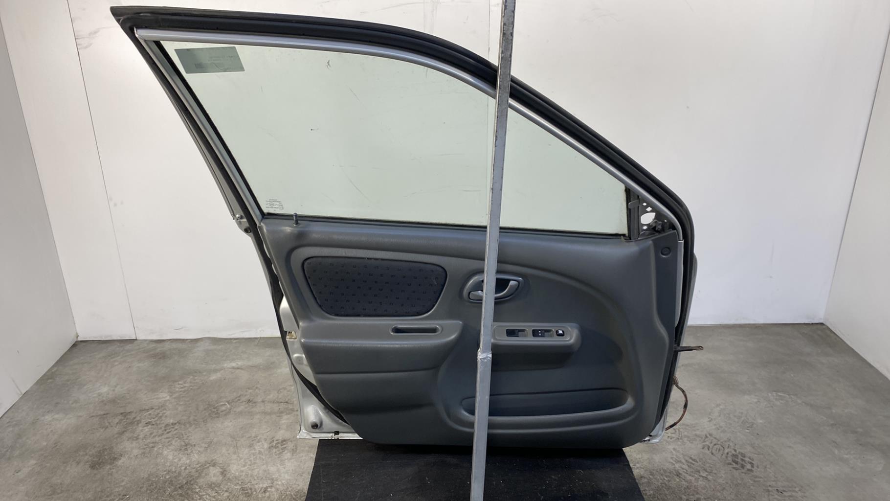 Portiera anteriore sinistra SUZUKI ALTO 2 Gasolina - 1