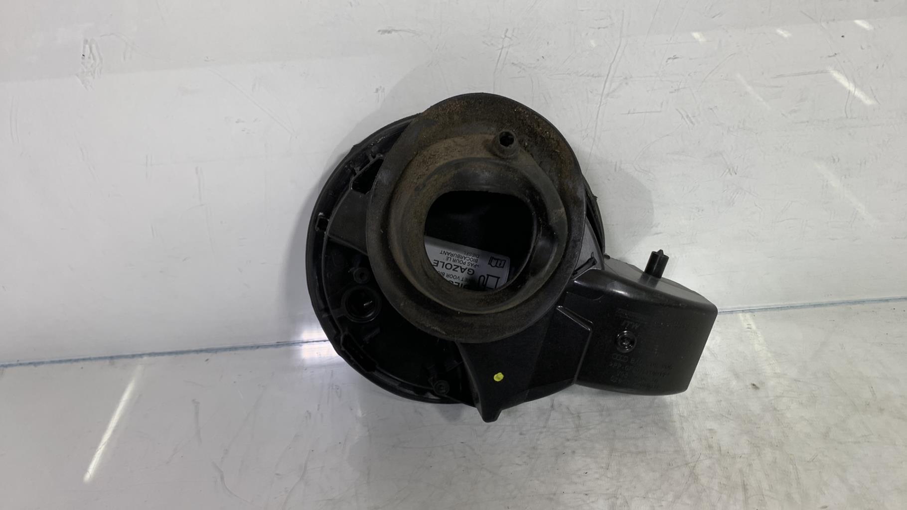 Trappe d'essence AUDI A1 1 PHASE 1 Diesel - 1